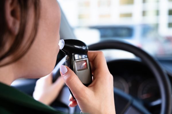 รู้จักเครื่องวัดปริมาณแอลกอฮอล์ - Alcotec